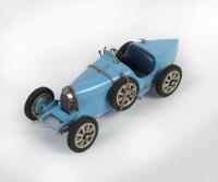 BUGATTI: A 1:24 scale Franklin Mint Precision Models 1924 Bugatti Type 35