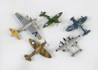 WWII: A group of five small&nbsp;scale WWII era models