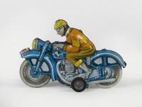 TIN TOY: A c1950s-1960s Lemez Hungary tin toy motorcycle, approx 17cm long