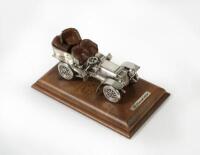 DE DIETRICH: A 1902 De Dietrich model in silvery finish presented on wooden base with nameplate