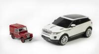 LAND ROVER: Two small scale Land Rover models