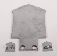 ROLLS ROYCE: A group of three Rolls Royce Enthusiasts Club items including grille badge 10cm high, 6cm wide and two smaller pins approx 2cm high - 2