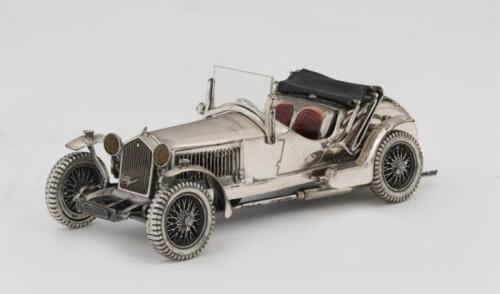 ALFA ROMEO: A '20th Century Italians' silver model of an Alfa Romeo 8C 2300, 13cm long