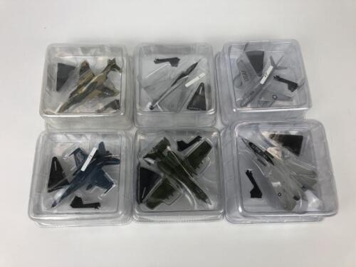 MILITARY AIRCRAFT: A collection of military aircraft scale models. Hornet, Tomcat models