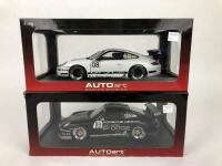 PORSCHE: Two Autoart 1:18 Porsche 911 (Typ 997) GT3 scale models - 3