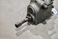 STURMEY ARCHER: A close ratio 3-speed Sturmey Archer gearbox [Location: Sydney] - 4