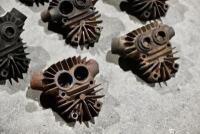 DOUGLAS: A Quantity&nbsp;of 8 cylinder heads, suited to Douglas, unknown model. [Location: Sydney] - 4