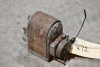 BOSCH: A Bosch magneto ZE1, complete and spins [Location: Sydney] - 2