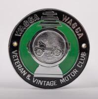 WAGGA WAGGA: A Wagga Wagga veteran & vintage motor club grille badge, manufacturer Stokes Melbourne, 8 cm diameter
