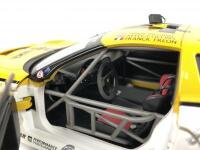 CHEVROLET: Three 1:18 scale racing Chevrolet Corvettes produced by AutoArt (NB description) - 8