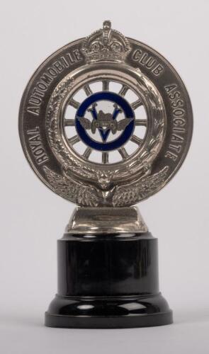 R.A.C.V.: An early release of an RACV car grille badge, this is the first type to use the "Royal" prefix, stamped number 889 on front, c1917 - 1919, manufactured by Stokes and sons, 10 cm diameter