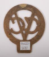 VETERAN: The veteran car club of Great Britain car grille badge, possible re cast, 8 cm diameter - 2