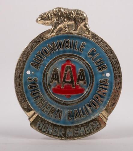 CALIFORNIA: A fine detailed Southern California Automobile Club Honor Member badge with bear finial, 11cm high, 8.5cm wide