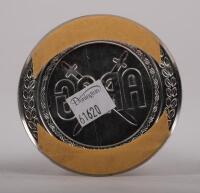 A.R.A.G: An ARAG&nbsp;(Allgemeine Rechtsschutzversicherungs Aktiengesellschaft) badge, 8 cm in diameter - 2