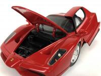FERRARI: Three 1:18 scale Ferrari cars produced by Hotwheels (NB description) - 26