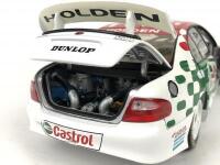 HOLDEN: Three 1:18 scale Holden V8 racing cars produced by Classic Carlectables (NB description) - 32