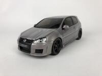 VOLKSWAGEN: Pair of 1:18 scale VW Golfs produced by Norev (NB description) - 3