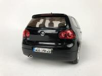 VOLKSWAGEN: Pair of 1:18 scale VW Golfs produced by Norev (NB description) - 15