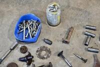 ENGINE: A quantity of miscellaneous engine parts, believed Norton. [Location: Sydney] - 10