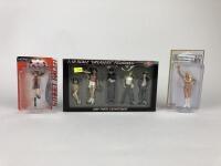 FIGURES: Group of 1:18 scale unopened character figures (NB description)