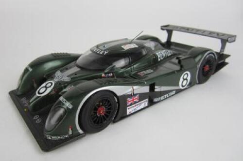 BENTLEY SPEED 8: A 1:18 scale Bentley Speed 8 by Autoart.