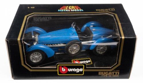 BUGATTI TYPE 59: A 1:18 scale 1934 Bugatti Type 59 model, finished in blue