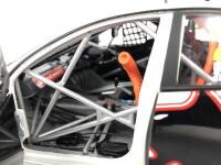 HOLDEN: Three 1:18 scale Holden Commodore V8 racing cars produced by Classic Carlectables (NB description) - 32