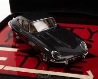 JAGUAR: An IXO Models, limited edition, 1:43 scale 1961 Jaguar E-Type (CLC233), in presentation box - 2