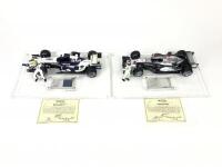 FORMULA 1: Pair of 1:18 scale Formula 1 cars produced by Hotwheels (NB description)