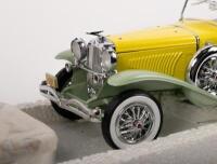 DUESENBERG: A 1:24&nbsp;scale Franklin Mint Precision Model, 1930 Duesenberg&nbsp;J Derham Tourster, in box - 2