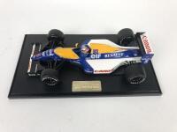 FORMULA 1: Three 1:20 scale collector&rsquo;s club Formula 1 cars (NB description) - 3