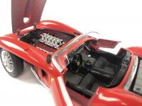 FERRARI: Three 1:18 scale Ferrari cars produced by Burago (NB description) - 12