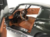 CHEVROLET: Three 1:18 scale Chevrolet Corvettes (NB description) - 24