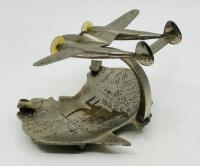 LOCKHEED LIGHTNING MODEL: Lockheed Lightning&nbsp;Fighter/Bomber Model 17cm wingspan, solid alloy on map of Australia ash-tray base [Location: Sydney] - 2