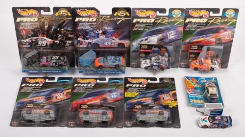 TEAM HOTWHEELS NASCAR: Nine 1998 Hot Wheels Nascar models including, Jeff Burton Ford Taurus, Kyle Petty Pontiac Grand Prix, Jeremy Mayfield Ford Taurus and more