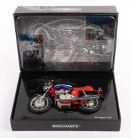 MV: A 1:12&nbsp;scale Minichamps&nbsp;model including a MV Agusta 750 S [Location: Melbourne]