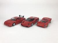FERRARI: Three 1:18 scale Ferrari cars (NB description)