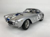 FERRARI: 1:18 scale 1961 Ferrari 250 GT Berlinetta passo corto (SWB) competition Le Mans produced by CMC (NB description)
