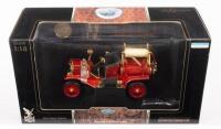 FORD FIRE ENGINE: A 1:18 scale Ford 1914 model T fire engine,&nbsp;finished in red paintwork with real wood ladder