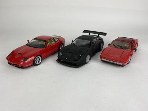 FERRARI: Three 1:18 Ferrari model cars (NB description)