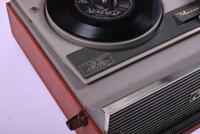 PORTABLE RECORD PLAYER - HMV JAMAICA in good condition, from the mid-1960 [Location: Sydney] - 5