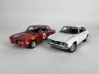 ALFA ROMEO: Two 1:18 Alfa Romeo models produced by AutoArt (NB description)