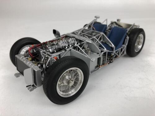MASERATI: 1:18 scale 1960s Maserati Tipo 61 &ldquo;Birdcage&rdquo; Chassis &ndash; Version produced by CMC (NB description)