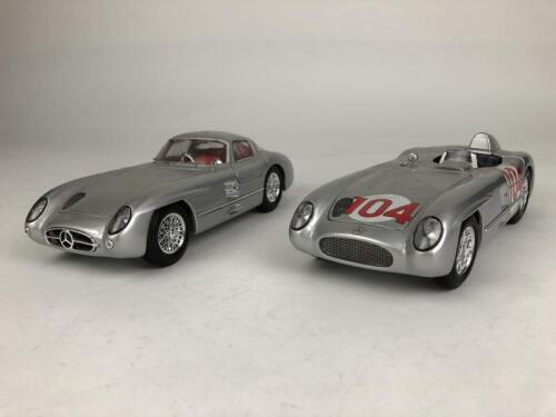 MERCEDES BENZ: Two 1:18 scale Mercedes Benz 300 SLR cars produced by Maisto (NB description)