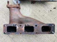 JAGUAR: a pair of original Exhaust Manifolds to suit a Jaguar E-type 6-cylinder engine [Location: Sydney] - 4