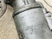 JAGUAR: A job lots of parts related to the 1980s Jaguar V12 engine [Location: Sydney] - 6