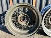 JAGUAR WIRE WHEELS: A set of five Jaguar chrome wire wheel rims from a 4.2 Series 2 E-type [Location: Sydney] - 7