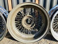 JAGUAR WIRE WHEELS: A set of five Jaguar chrome wire wheel rims from a 4.2 Series 2 E-type [Location: Sydney] - 9