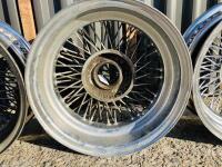 JAGUAR WIRE WHEELS: A set of five Jaguar chrome wire wheel rims from a 4.2 Series 2 E-type [Location: Sydney] - 10