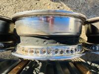 JAGUAR WIRE WHEELS: A set of five Jaguar chrome wire wheel rims from a V12 E-type [Location: Sydney] - 16